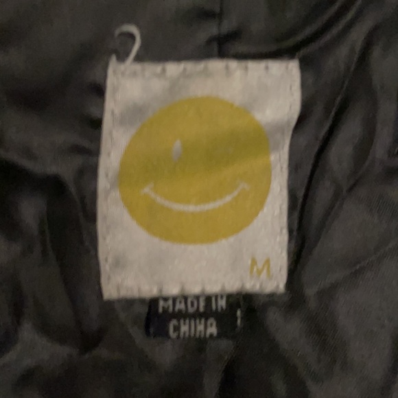 Faux Leather Silver Jacket NWOT Winky Face Brand Logo. Size (M) Medium - Picture 8 of 8